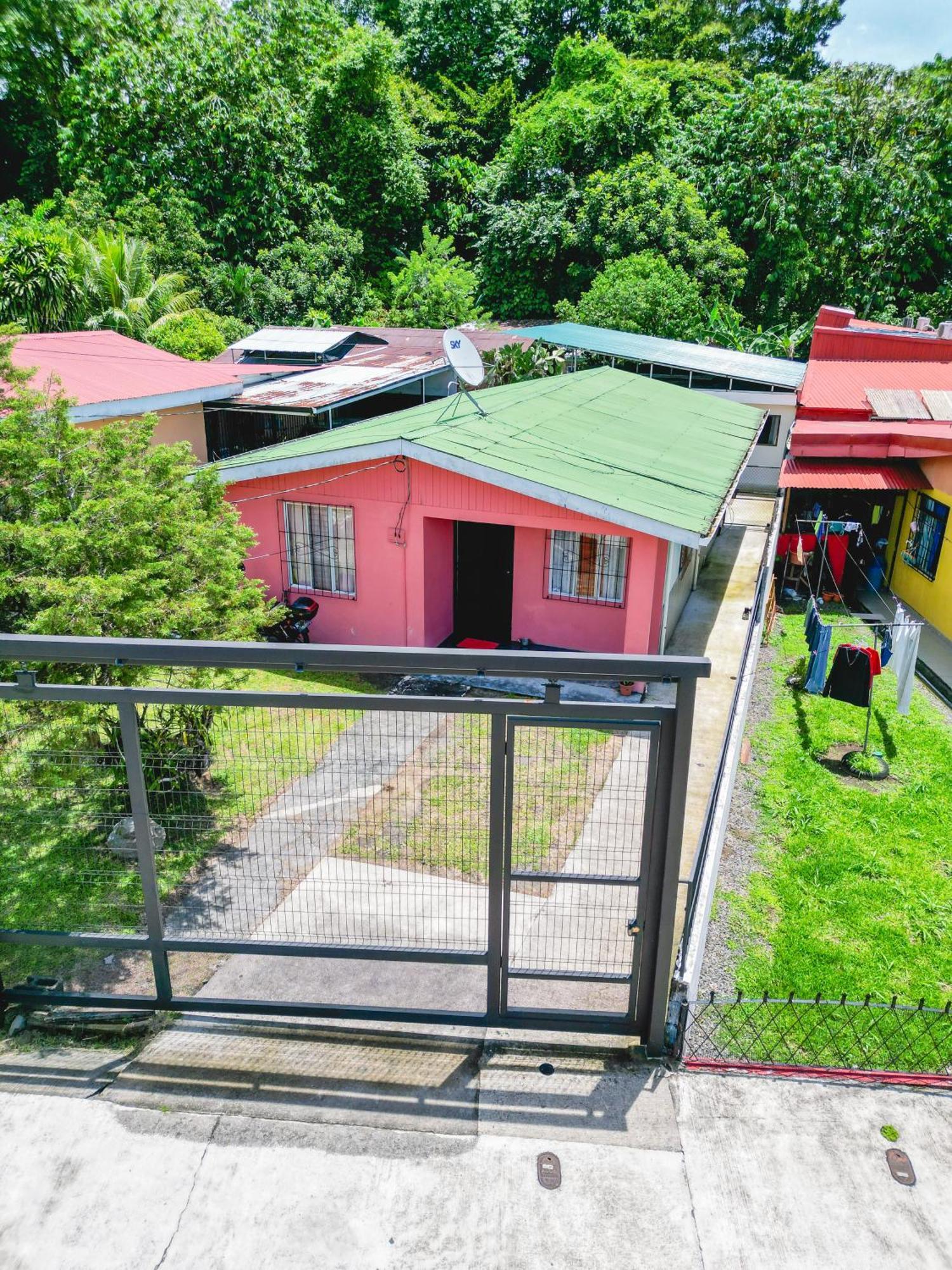 La Fortuna Donwtown Dreams Bagian luar foto